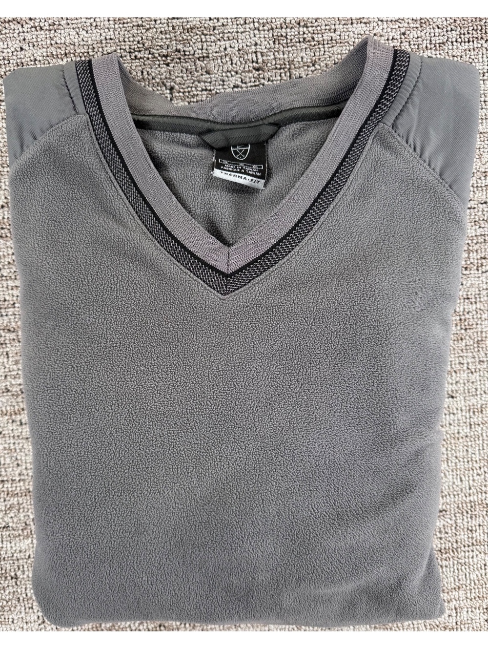 Nike Therma-Fit Gray Pullover Fleece Sweatshirt Size XXL Casual Athletic Vintage